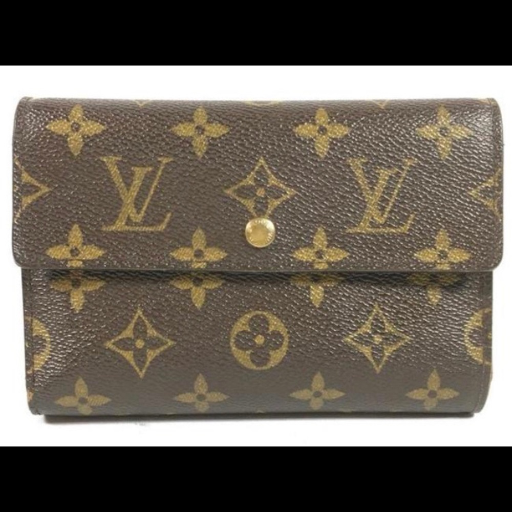 Authentic Louis Vuitton Monogram Canvas Wallet
